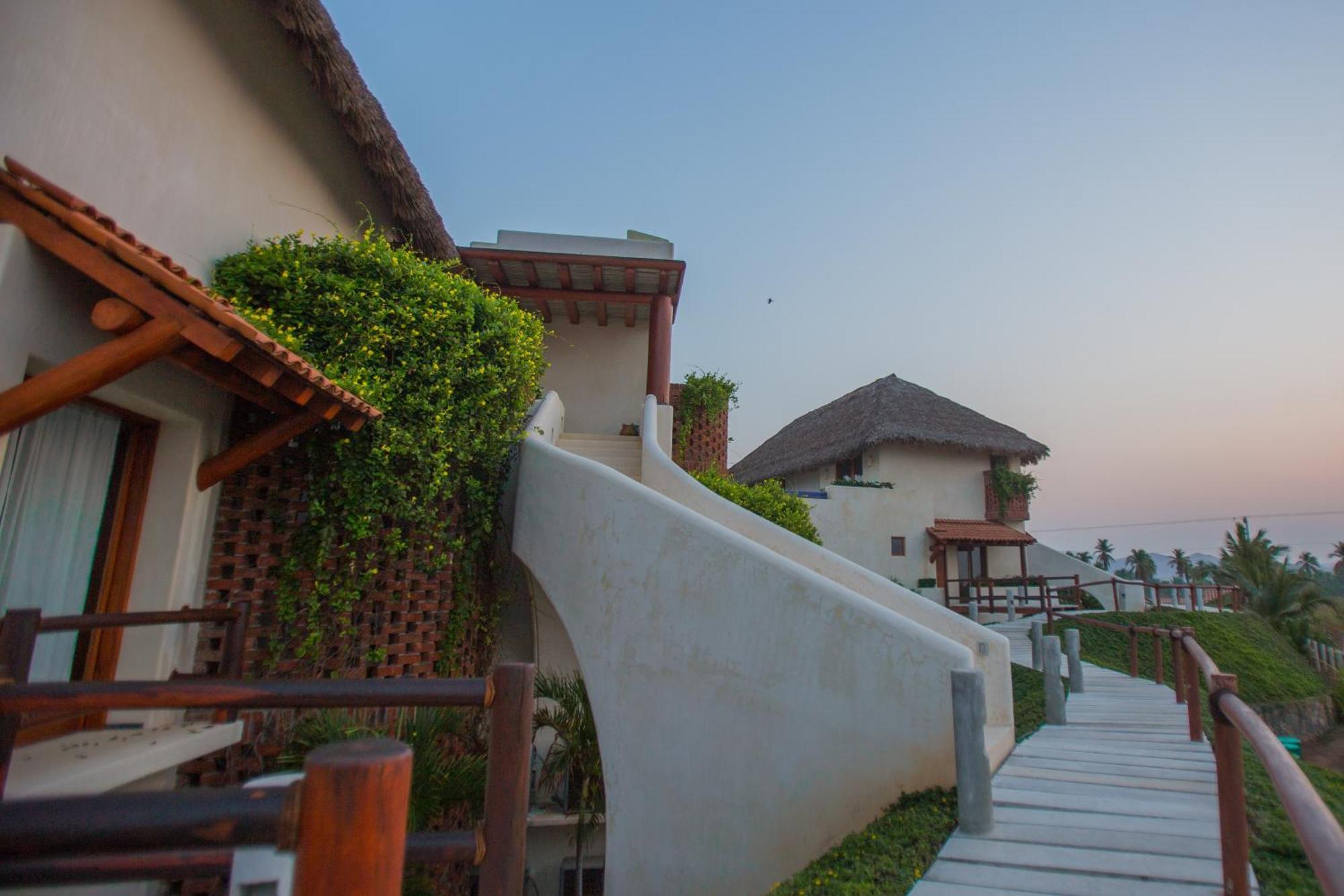 Residences At Las Palmas Zihuatanejo Exterior foto