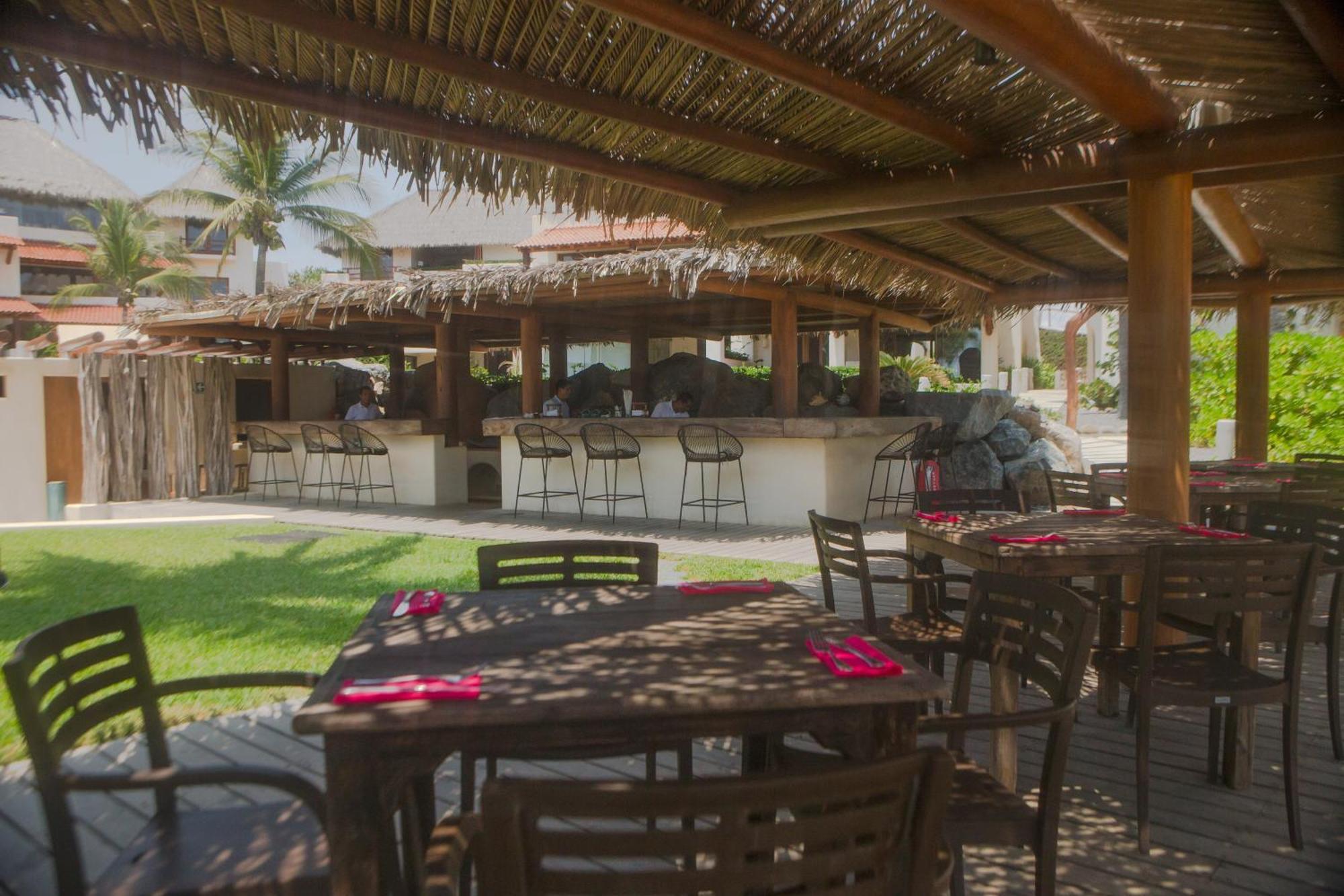 Residences At Las Palmas Zihuatanejo Exterior foto