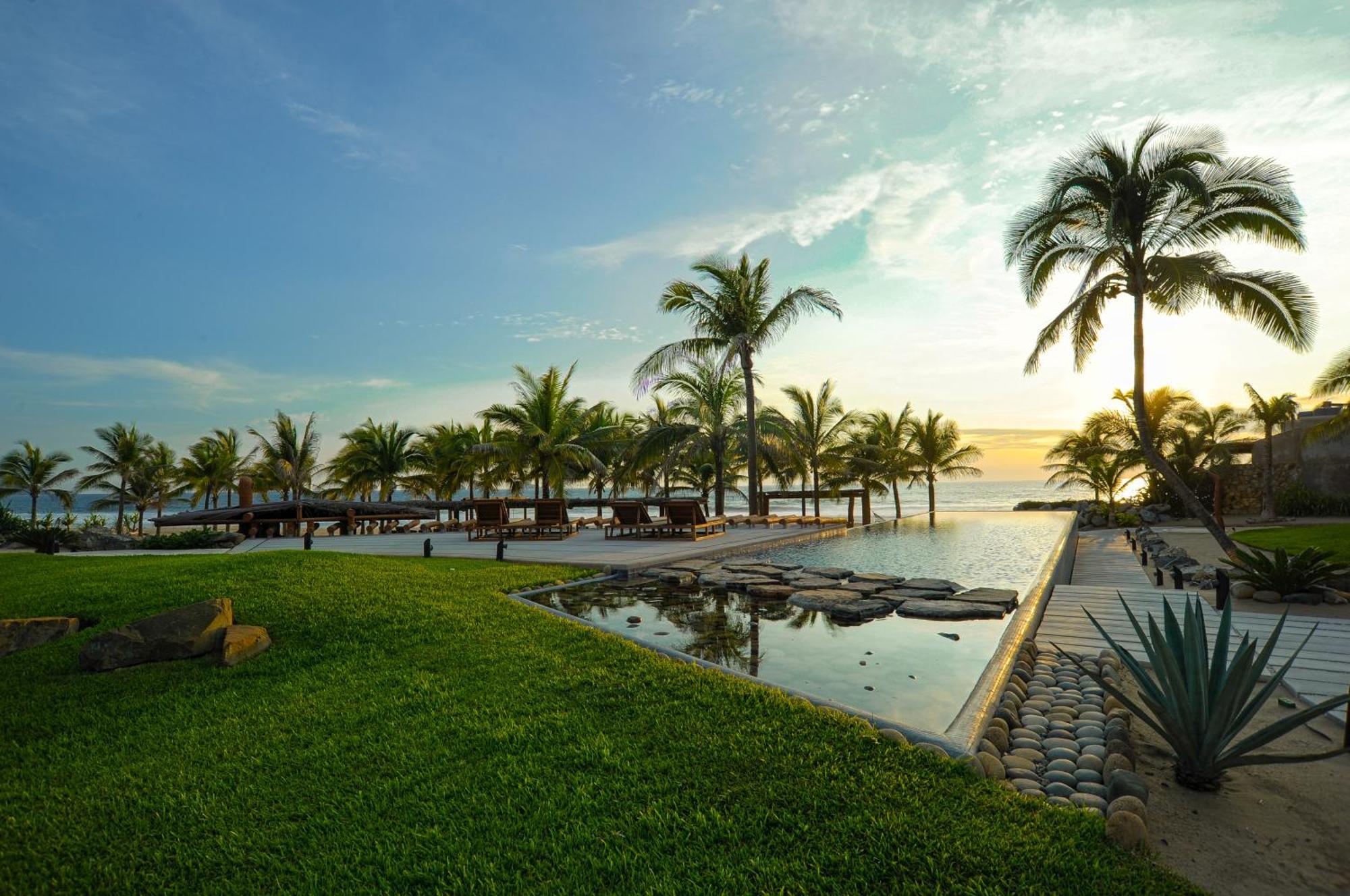 Residences At Las Palmas Zihuatanejo Exterior foto